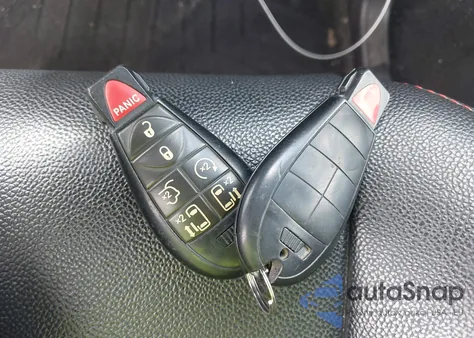 2014 Dodge Grand Caravan R/T z USA, uszkodzony, nr VIN 2C4RDGEG6ER163601